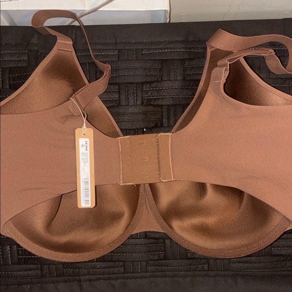 SKIMS Brown Bra - Picture 5 of 5